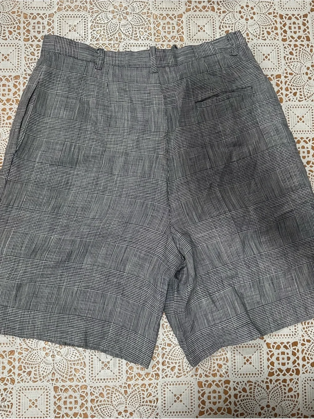 Vintage Talbots 100% Linen Glen Plaid Bermuda Shorts Women’s 10